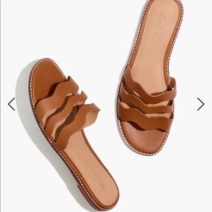 Madewell The Wave Slide Sandal in Vachette leather